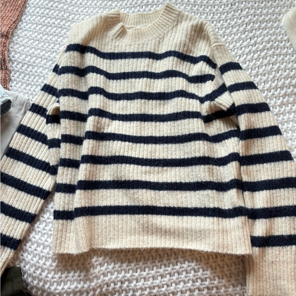 h&m sweater